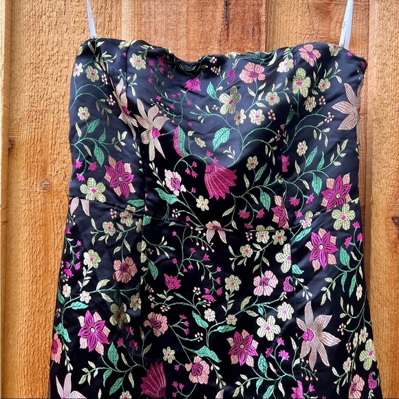 Black Satin and Colorful Floral Embroidered Strapless Midi Dress 🌿 - Picture 4 of 11